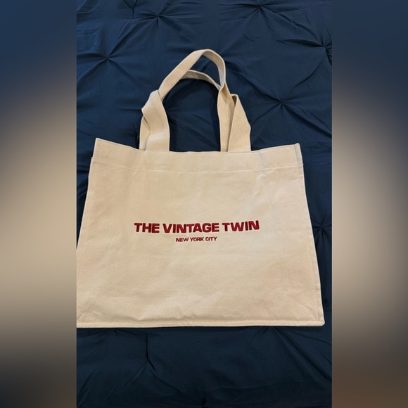 The Vintage Twin (New York) Tote Bag - Picture 1 of 5